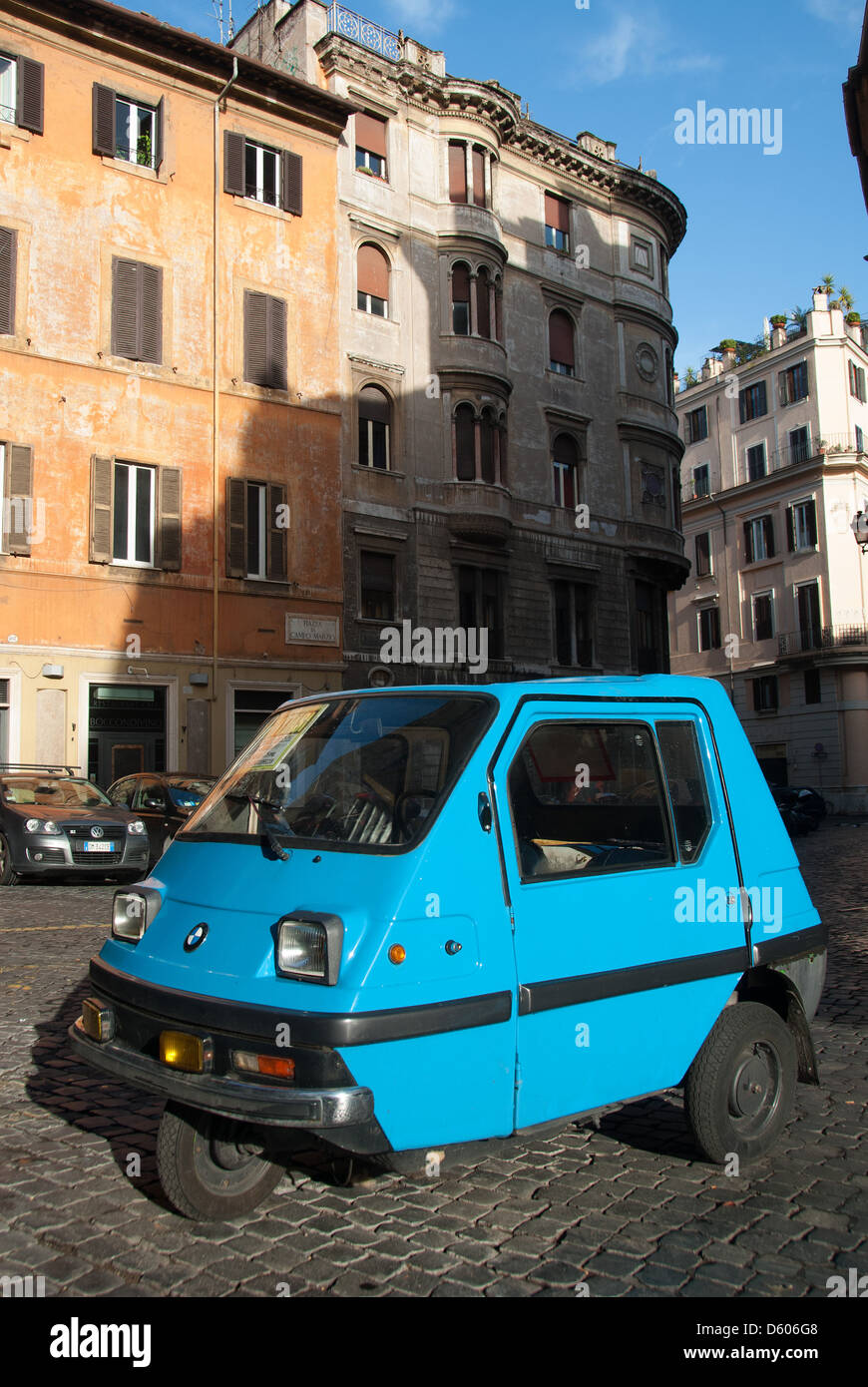 Boxy car hi-res stock photography and images - Alamy