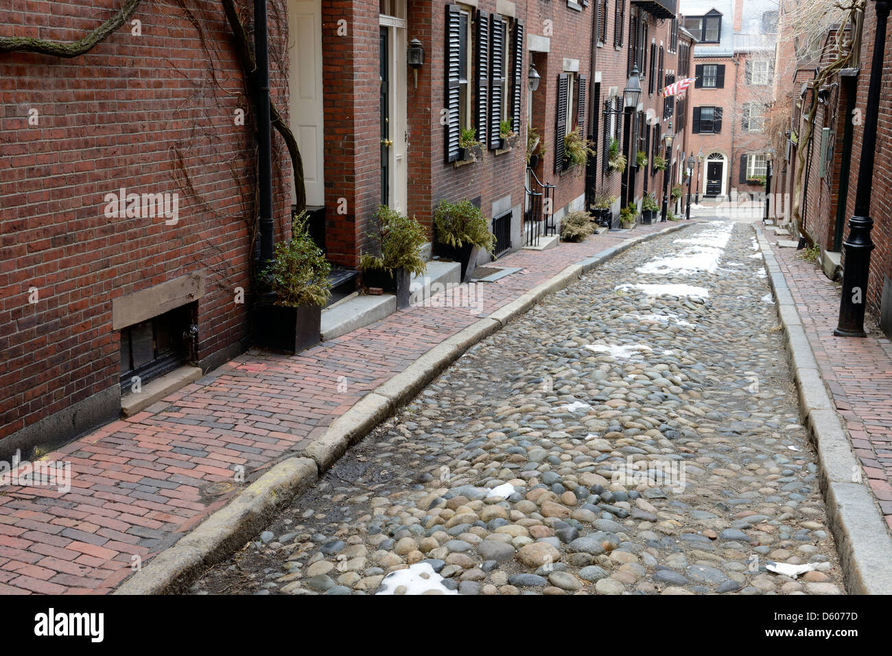 Acorn Street at night, in Beacon Hill, Boston, Massachusetts Stock Photo -  Alamy