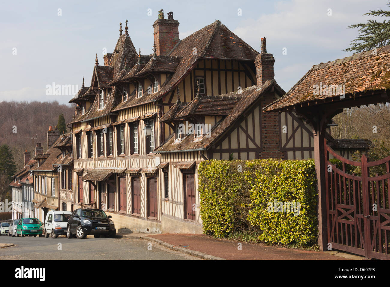 The mansion (nearest) where composer Maurice Ravel often stayed between 1917-1922,  Lyons-la-Forêt, Normandy, France Stock Photo