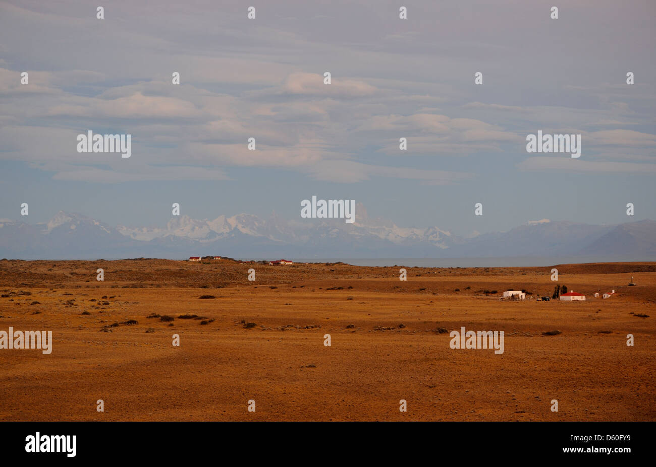 Looking across the Patagonian steppe ay dawn to Monte Fitz Roy (Cerro Chaltén, Cerro Fitz Roy, Mount Fitz Roy, Mount Fitzroy) Stock Photo