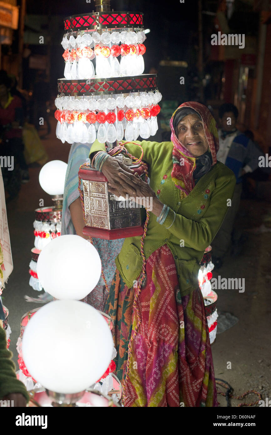 Lamp bearer hires stock photography and images Alamy
