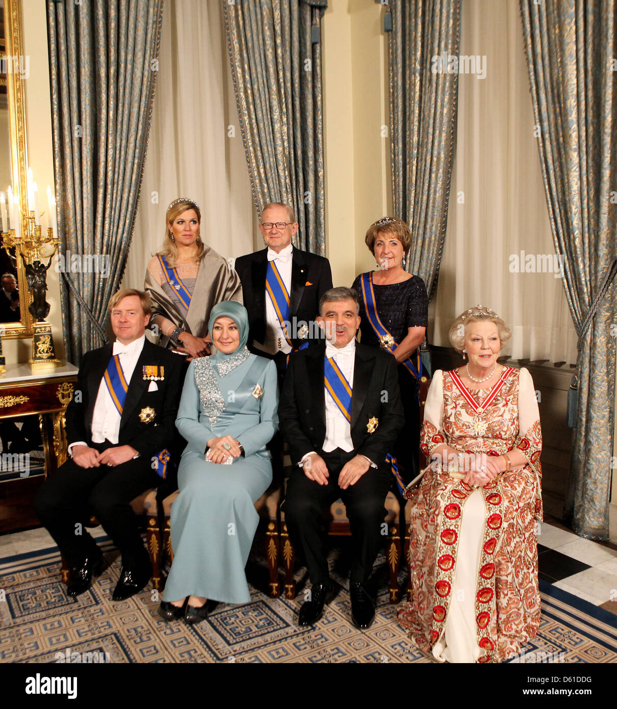 Back row l r hi-res stock photography and images - Page 6 - Alamy