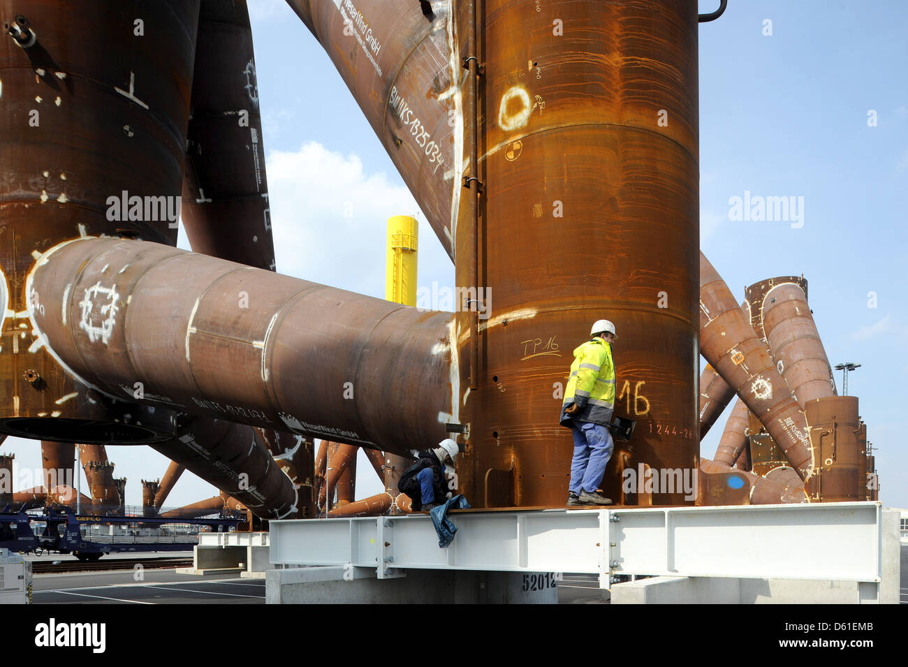 Gigantic tripods of offshore construction company 'WeserWind Ltd.' are ready to be shipped in Bremerhaven, Germany, 17 April 2012. The steel tripods weigh 900 tons and will be used as base for offshore wind turbines in the North Sea and Baltic Sea. Photo: INGO WAGNER Stock Photo