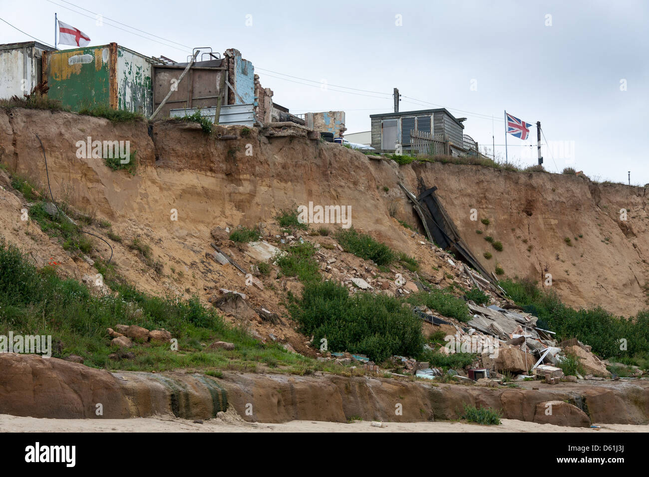 Coastal erosion at Happisburgh Norfolk Stock Photo - Alamy
