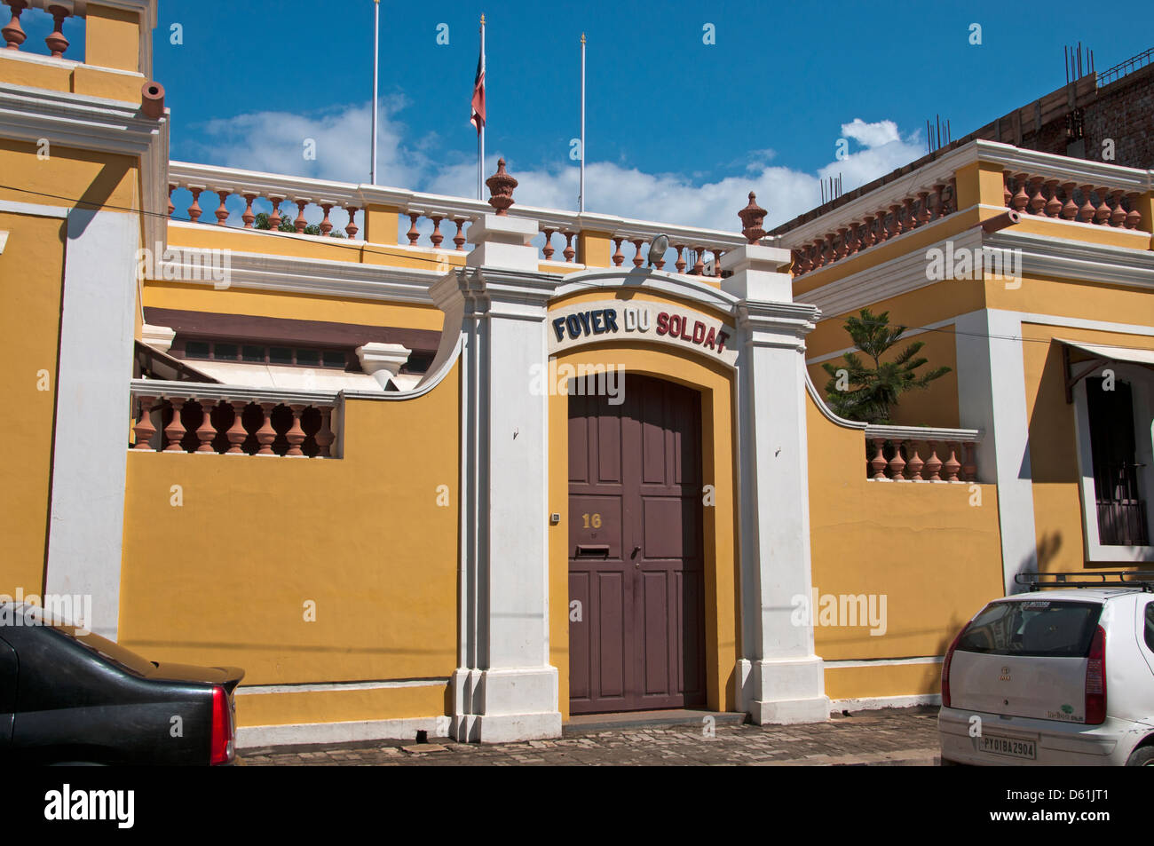Foyer Du Soldat France French City House Villa Puducherry Pondicherry India Tamil Nadu Stock Photo Alamy