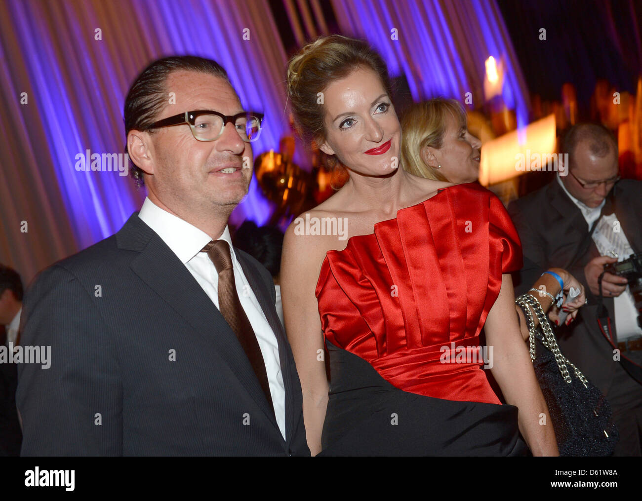 Chief editor of German newspaper 'Bild' Kai Diekmann and his wife Katja Kessler at the festive event at the Axel Springer building in Berlin, Germany, 02 May 2012. The publishing house and multimedia company Axel Springer AG celebrates the 100th birthday of its founder Axel Springer. Photo: Britta Pedersen Stock Photo