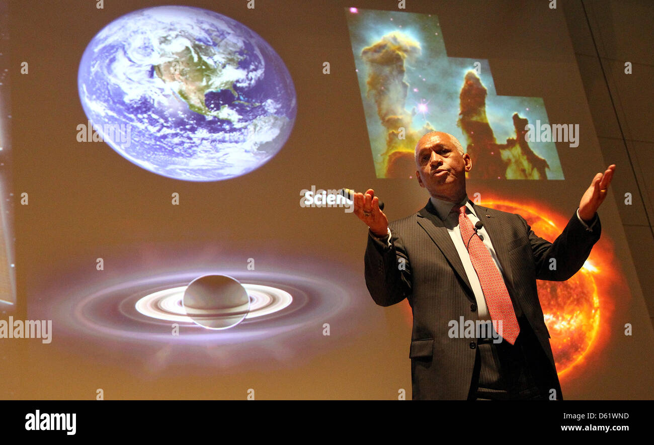 NASA administrator Charles Bolden speaks to students at the Audimax of the Technische Universität Berlin (TU Berlin) in Berlin, Germany, 03 May 2012. Photo: WOLFGANG KUMM Stock Photo
