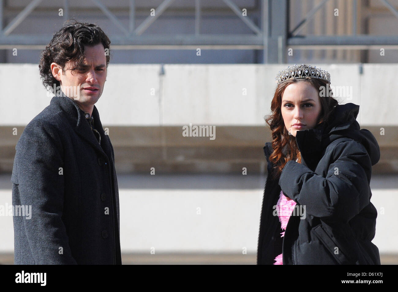 Penn Badgley and Leighton Meester on the set of 'Gossip Girl' filming on  location in Manhattan New York City, USA - 06.02.12 Stock Photo - Alamy