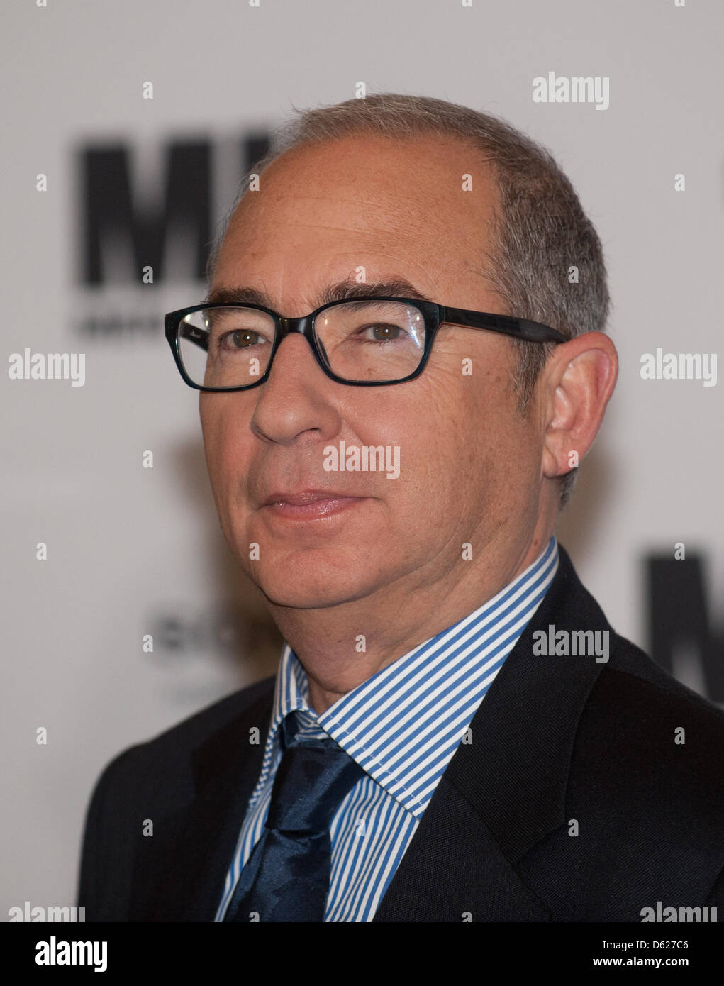 American director Barry Sonnenfeld poses for the cameras at a photocall for his new film 'Men in Black 3' in Berlin, Germany, 14 May 2012. The film premieres in German cinemas on 24 May 2012. Photo: JOERG CARSTENSEN Stock Photo