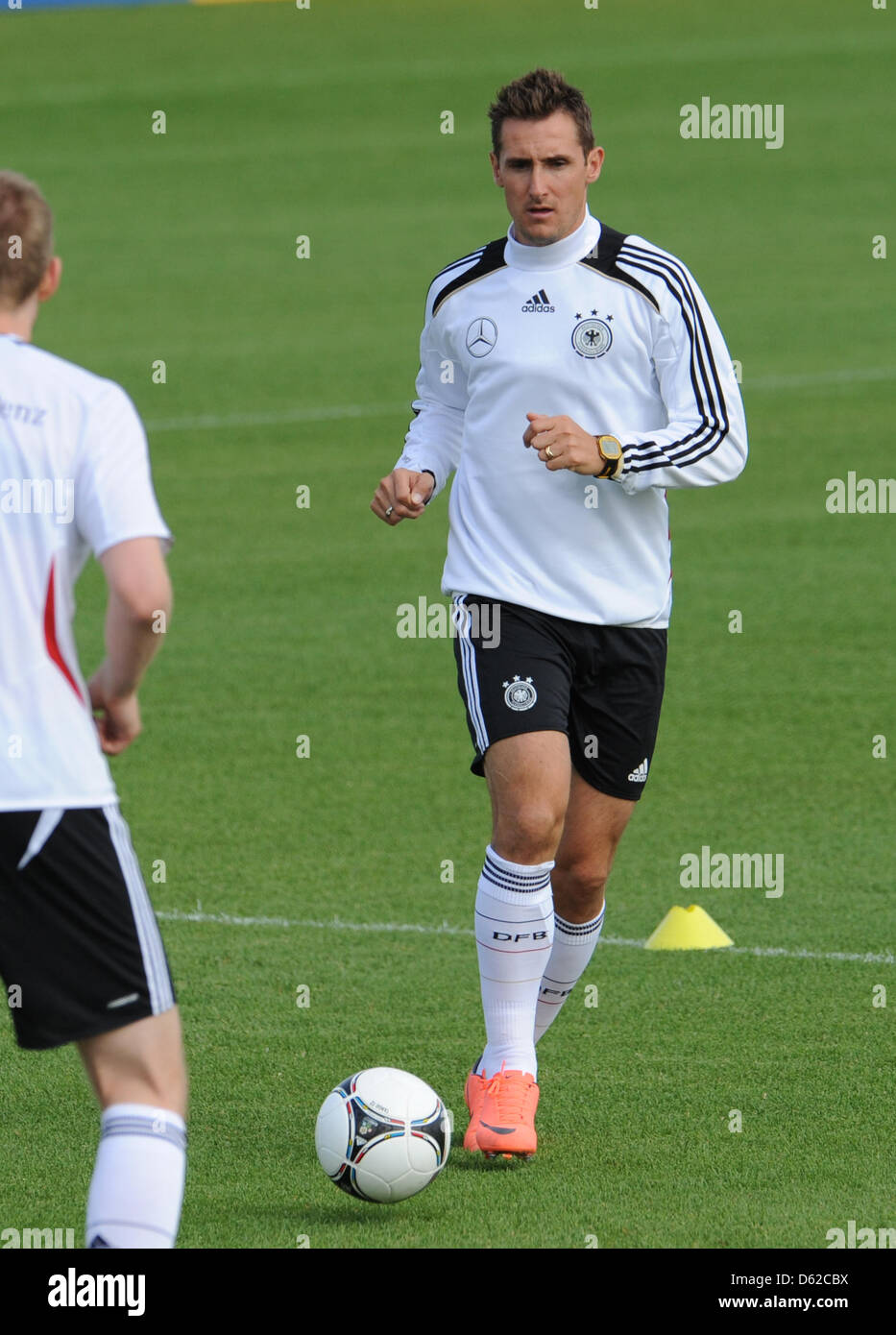 German national soccer player Miroslav Klose practices on a pitch near Callian, France, 18 May 2012. The German national team is preparing for the Euro 2012 in southern France until 20 May 2012. Photo: ANDREAS GEBERT Stock Photo