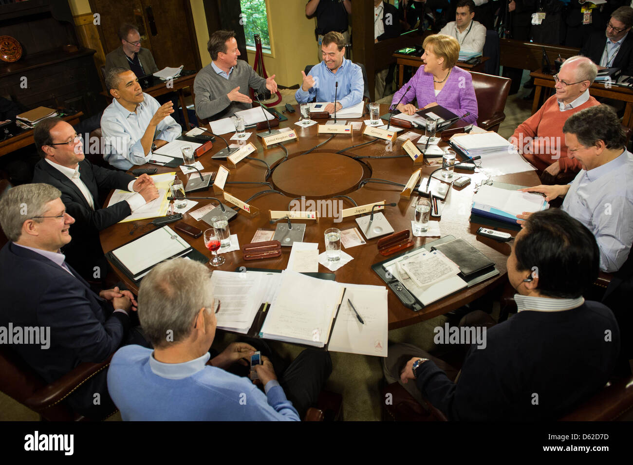 большая политическая 3