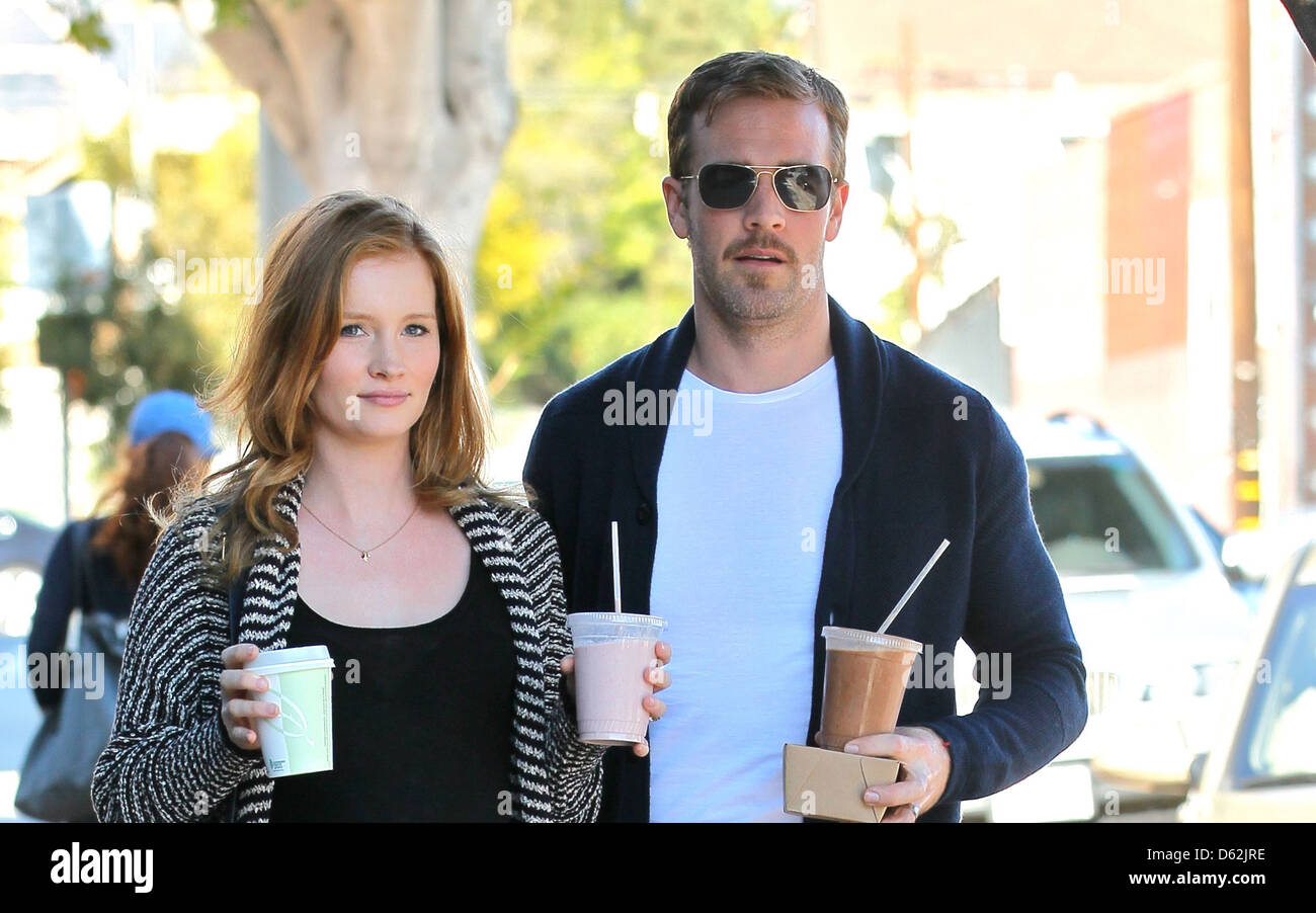 S Van Der Beek Is A New Dad Former Dawsons Creek Star James Van Der Beek Is Celebrating After 