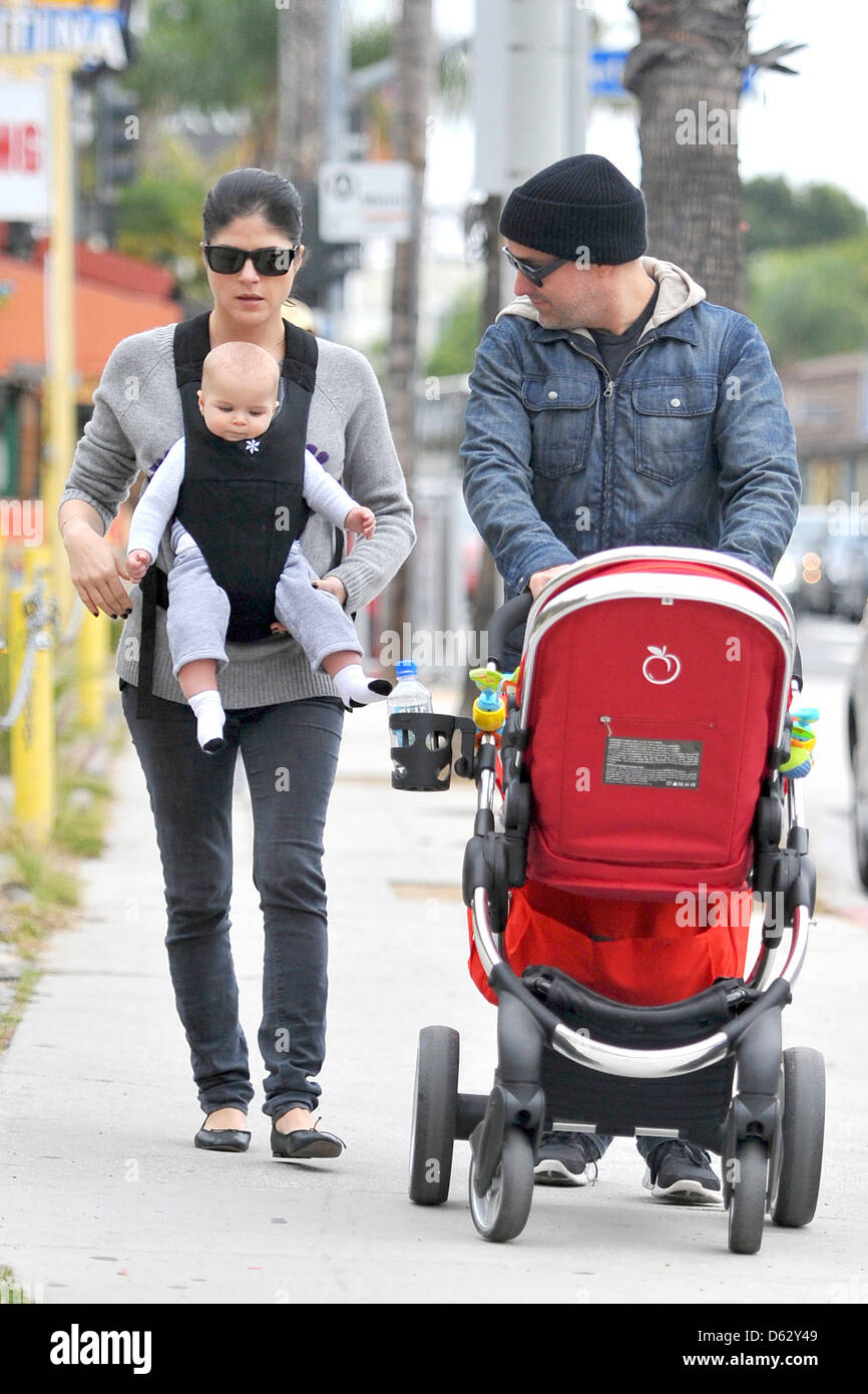 Selma Blair, Jason Bleick, and their son Arthur Saint are seen heading ...