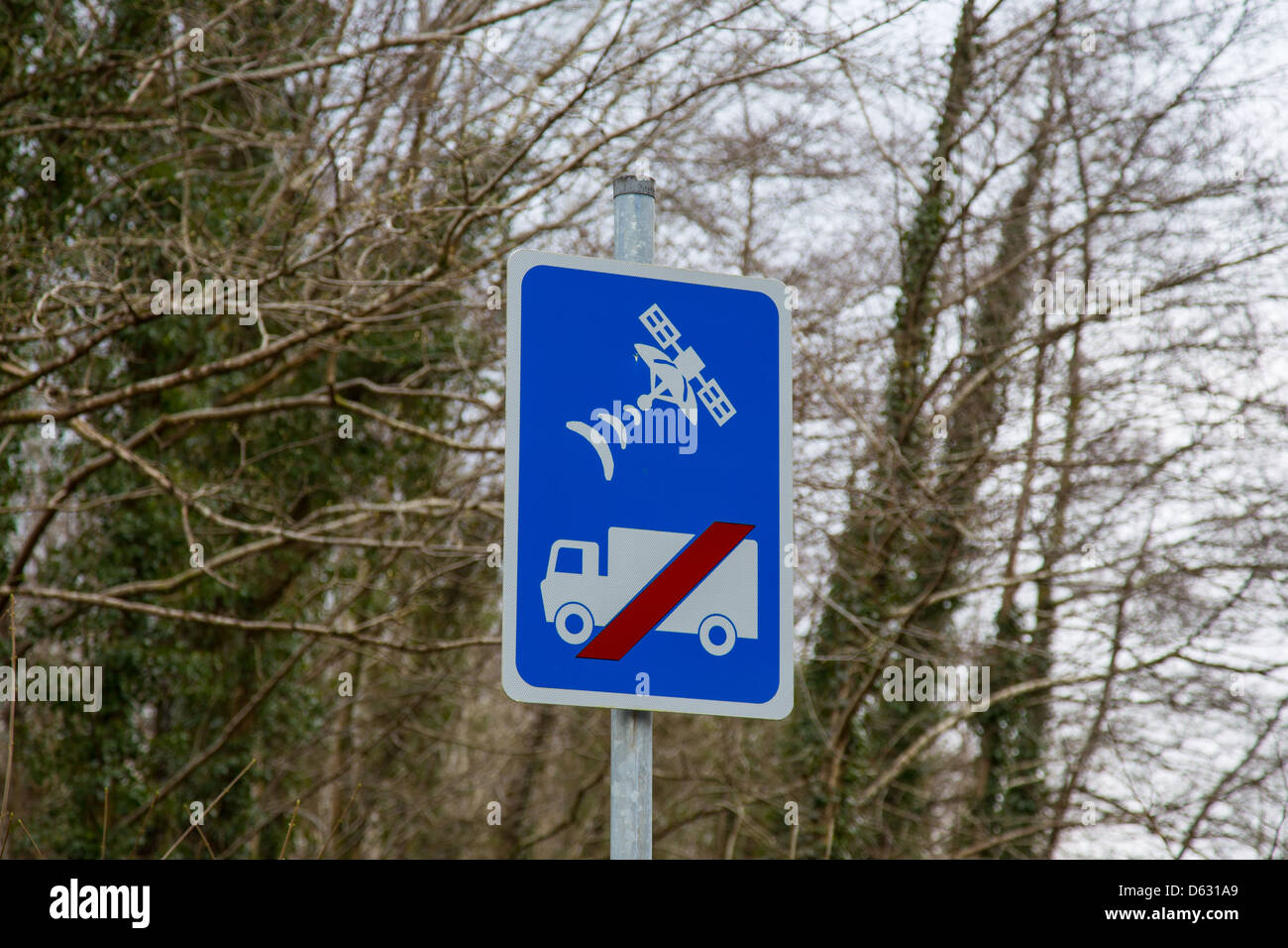 Sat nav road sign hires stock photography and images Alamy