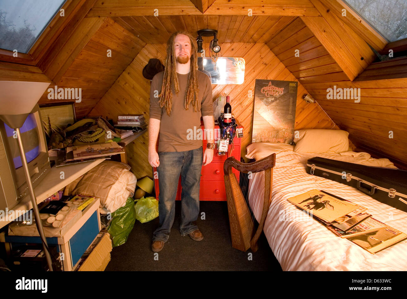 Singer songwriter Newton Faulkner at home in Sussex, England, United Kingdom. Stock Photo