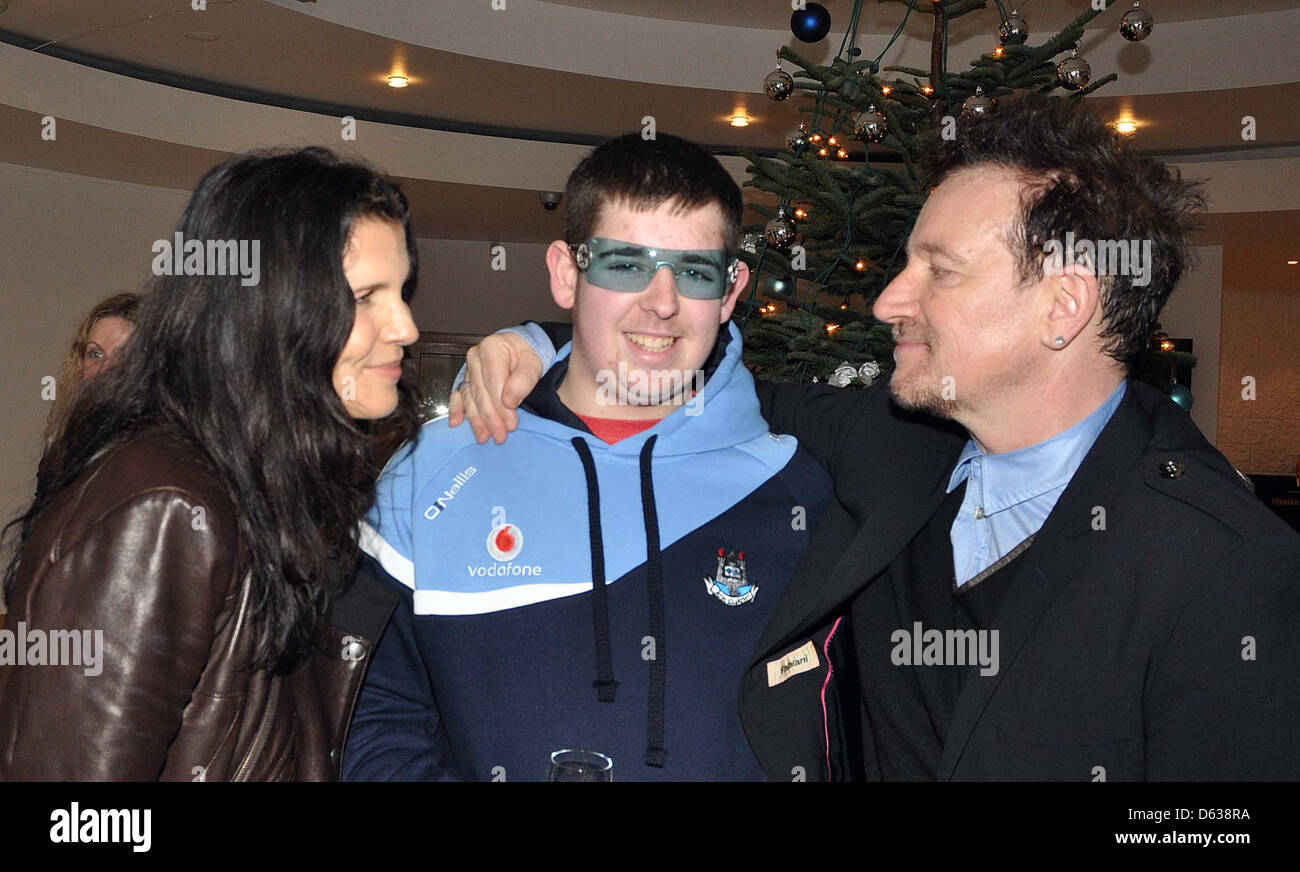 Ali Hewson, Bono Guests are spotted on the first day of the Christmas Leopardstown Races Dublin, Ireland - 26.12.11 Stock Photo