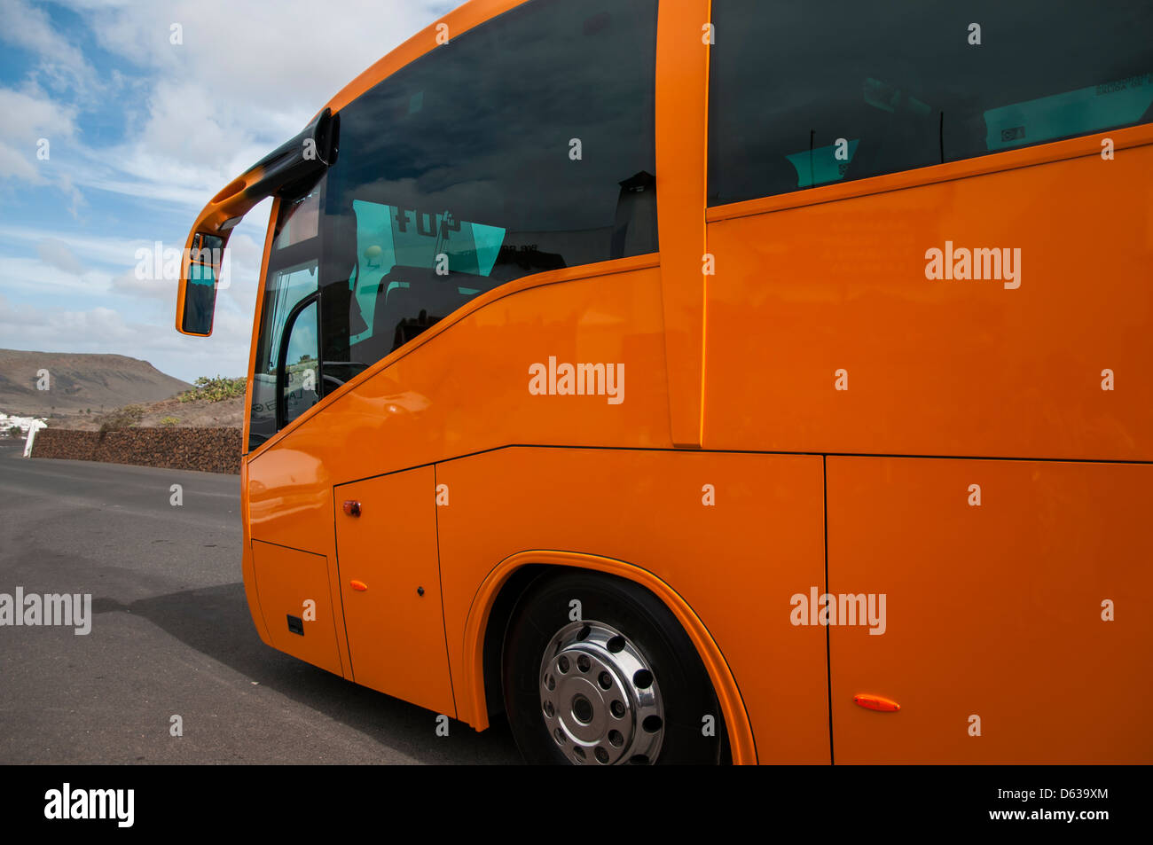 yellow bus waiting for passengers Stock Photo Alamy