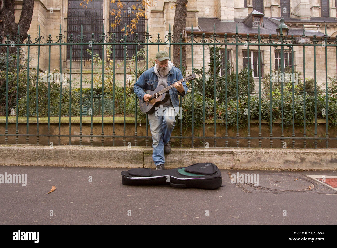 Seasick Steve, American blues musician busking in Paris France. Stock Photo