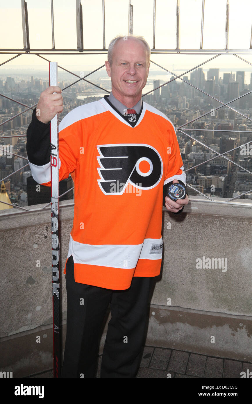 Mark Howe Flyers jersey