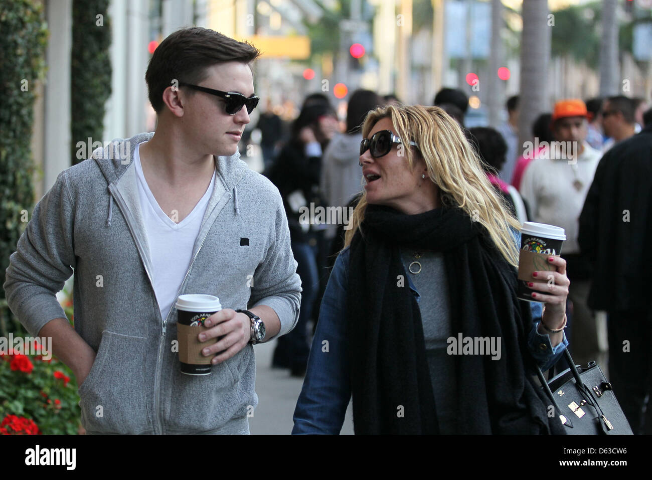 Jesse McCartney and his girlfriend Eden Sassoon Christmas shop on Rodeo Drive in Beverly Hills Los Angeles, California - Stock Photo