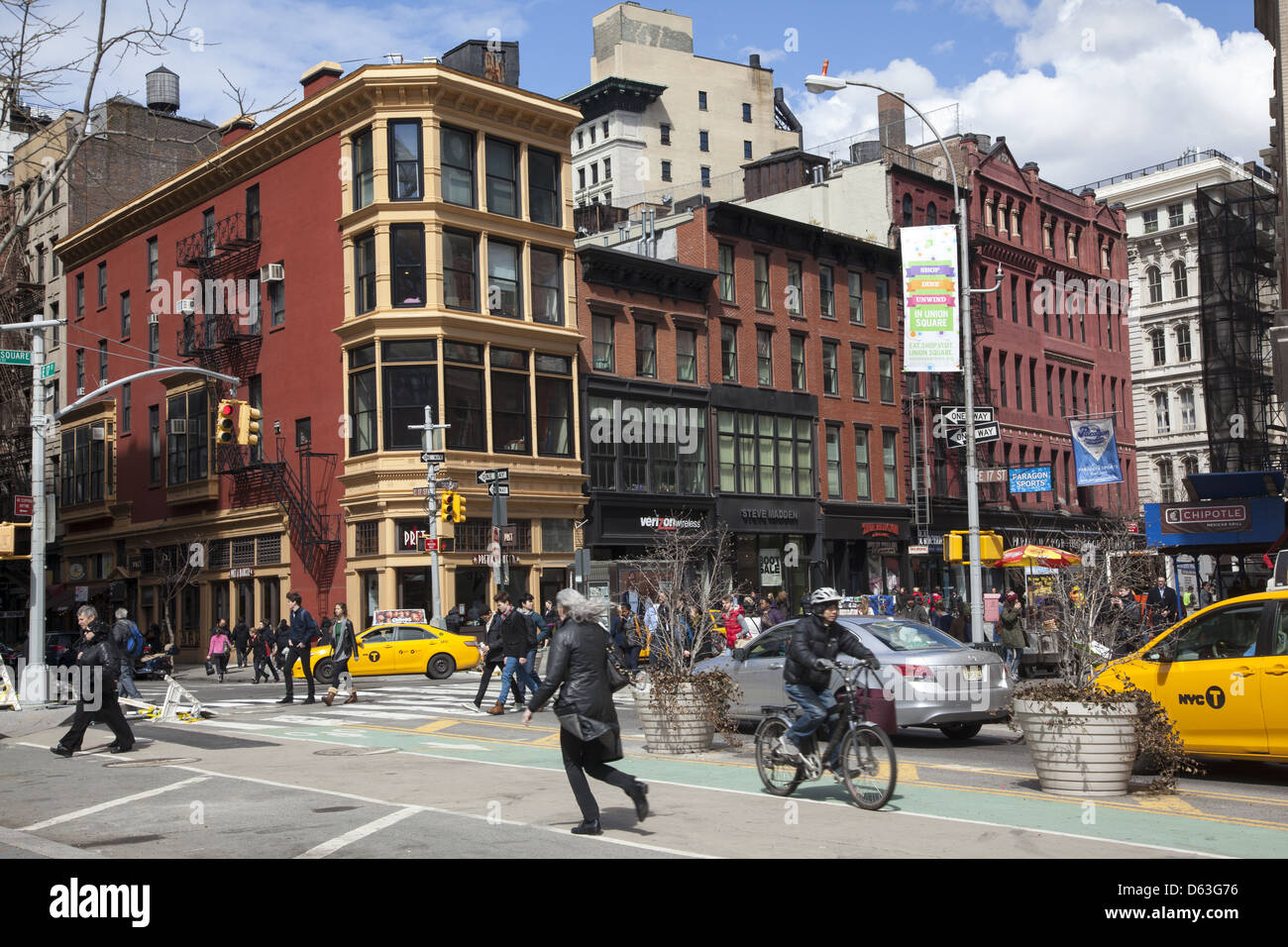 Fresh, 872 Broadway, New York, NYC storefront photo of a cosmetics store in  the Union Square neighborhood of Manhattan Stock Photo - Alamy