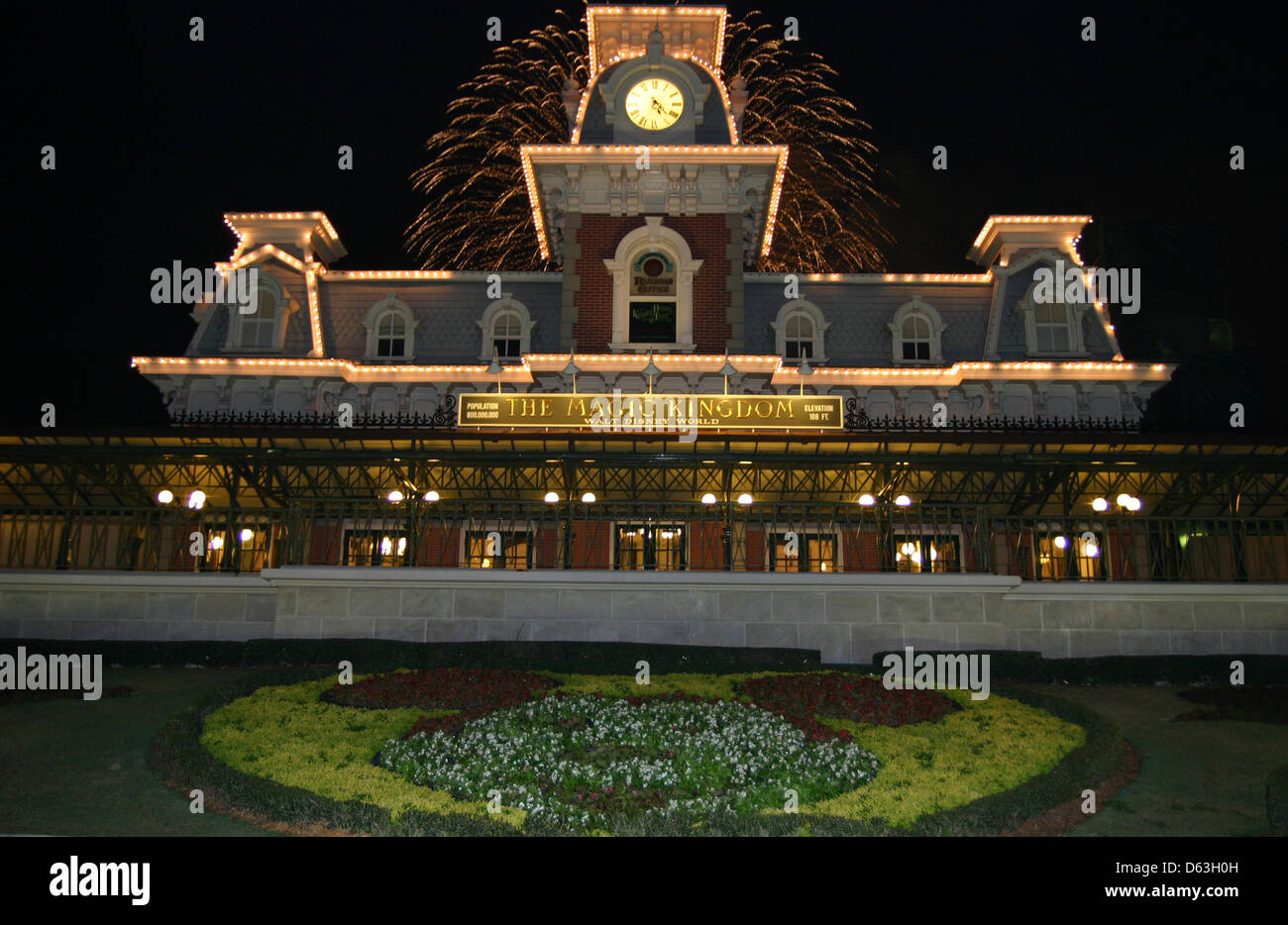 Colorful Walt Disney World Railroad in Magic Kingdom 1 Editorial Stock  Photo - Image of holidays, fairy: 144503248