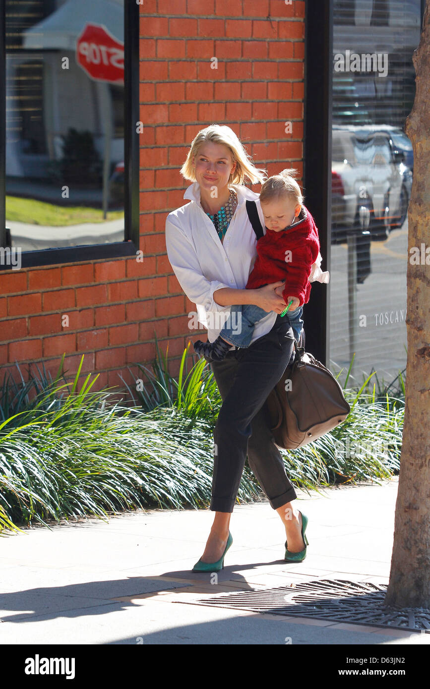 Ali Larter takes her son Theodore to the Doctor in Brentwood Los