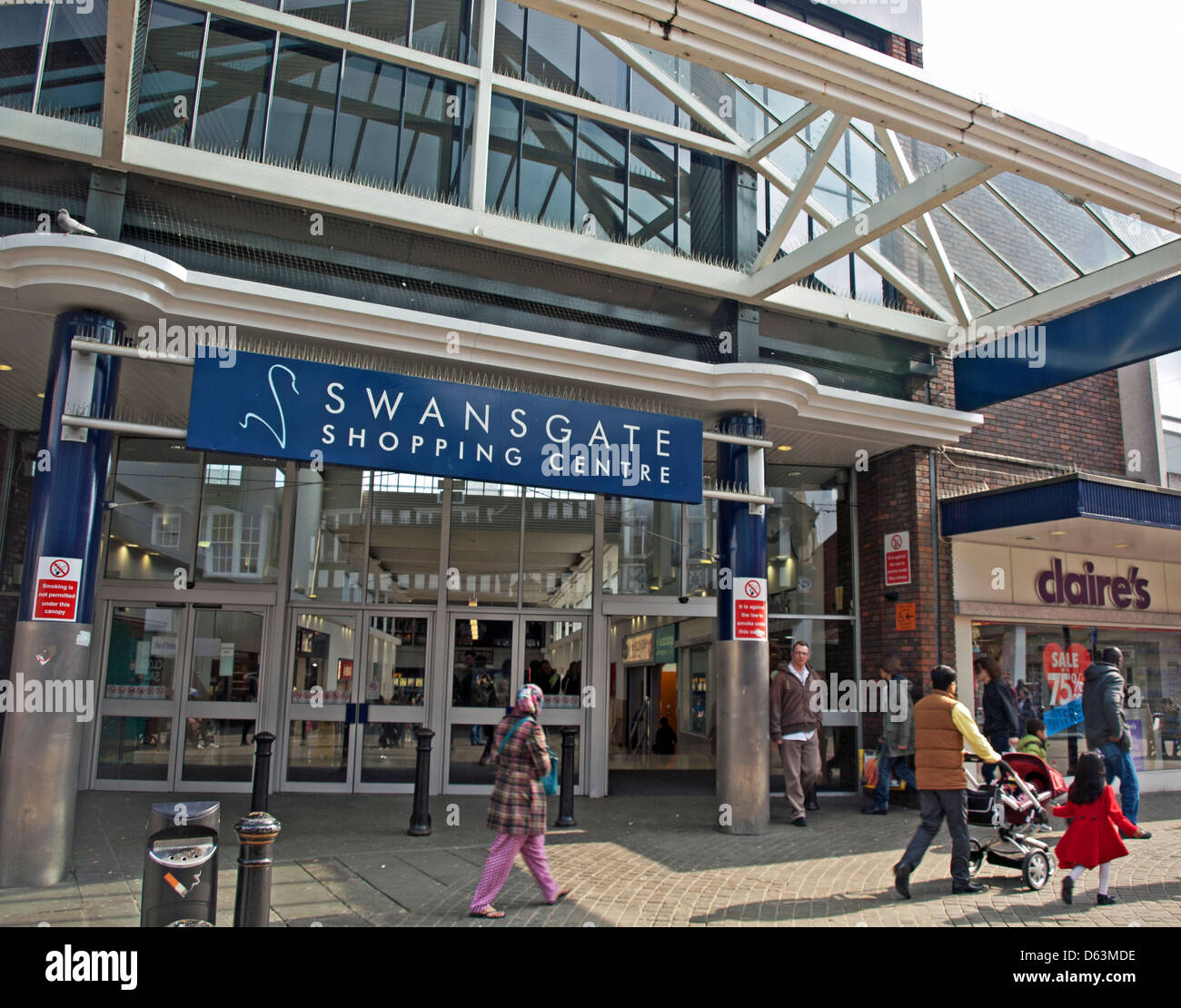 Facade of Swansgate Shopping Centre, Wellingborough, Northamptonshire, England, UK Stock Photo
