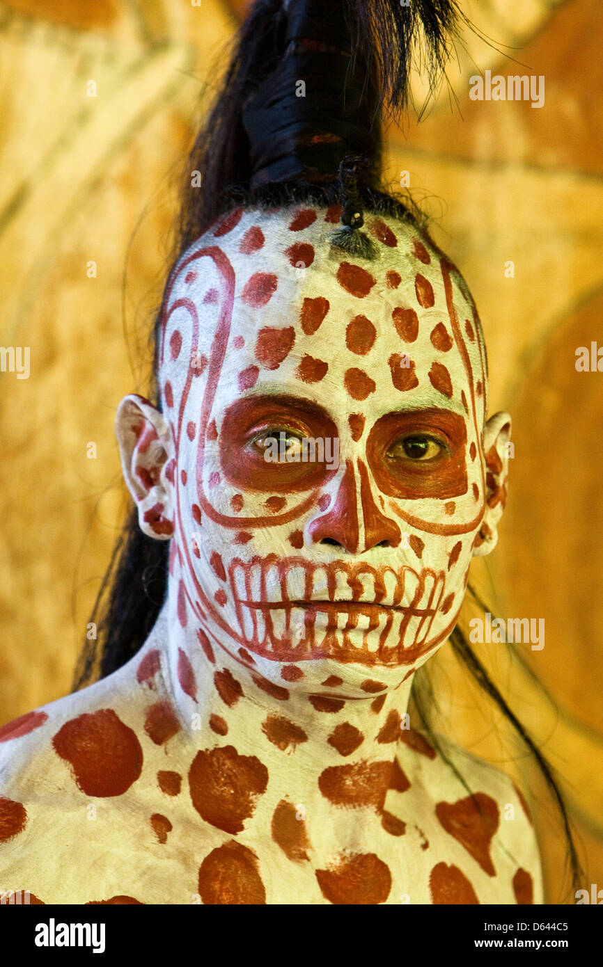 Mayan Dancer Representing Ah Puch, White Death. Xcaret, Riviera Maya, Yucatan, Mexico. Stock Photo