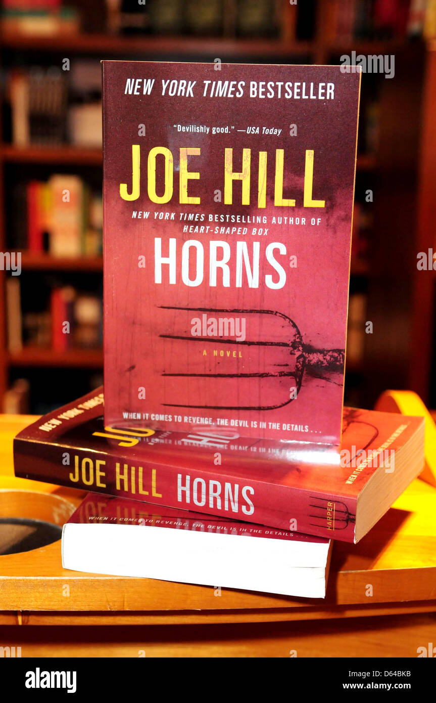 Atmosphere, 'Horns' book signing Author Joe Hill signs copies of his new book 'Horns' at Books & Books. Hill, born Joseph Stock Photo