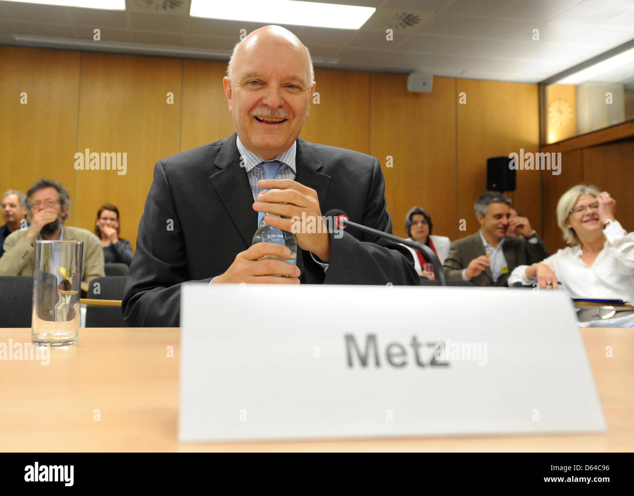 Communications counselor Dirk Metz takes the witness stand before the EnBW inquiry committee at the Landtag (state parliament) in Stuttgart, Germany, 25 May 2012. Metz was the Media Counselor of the former Minister-President of Baden-Wuerttemberg, Stefan Mappus. Photo: FRANZISKA KRAUFMANN Stock Photo