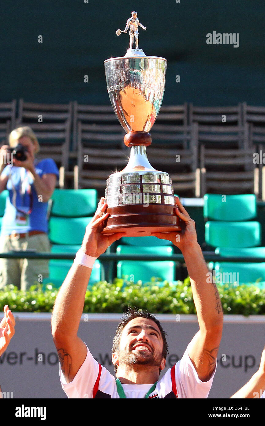 Serbia's Janko Tipsarevic celebrates the victory of the Tennis World Team Cup in Duesseldorf, Germany, 26 May 2012. Photo: KEVIN KUREK Stock Photo