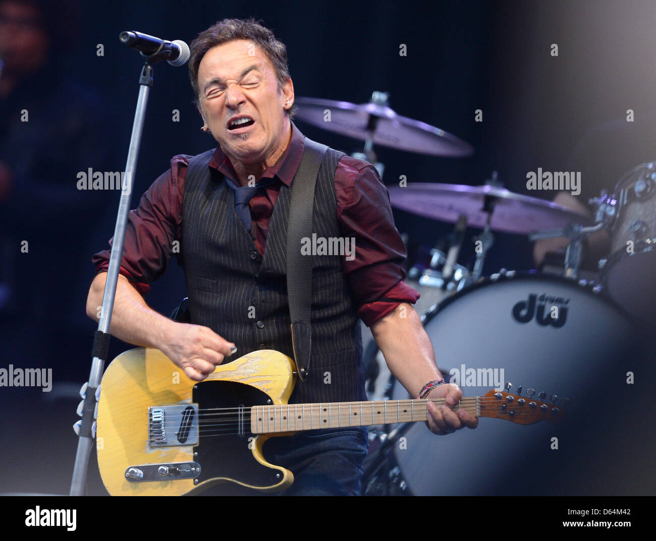 US rock singer Bruce Springsteen performs on stage with his E Street band  at the Olympic stadium in Berlin, Germany, 30 May 2012. The musician is  touring Europe with his Wrecking Ball