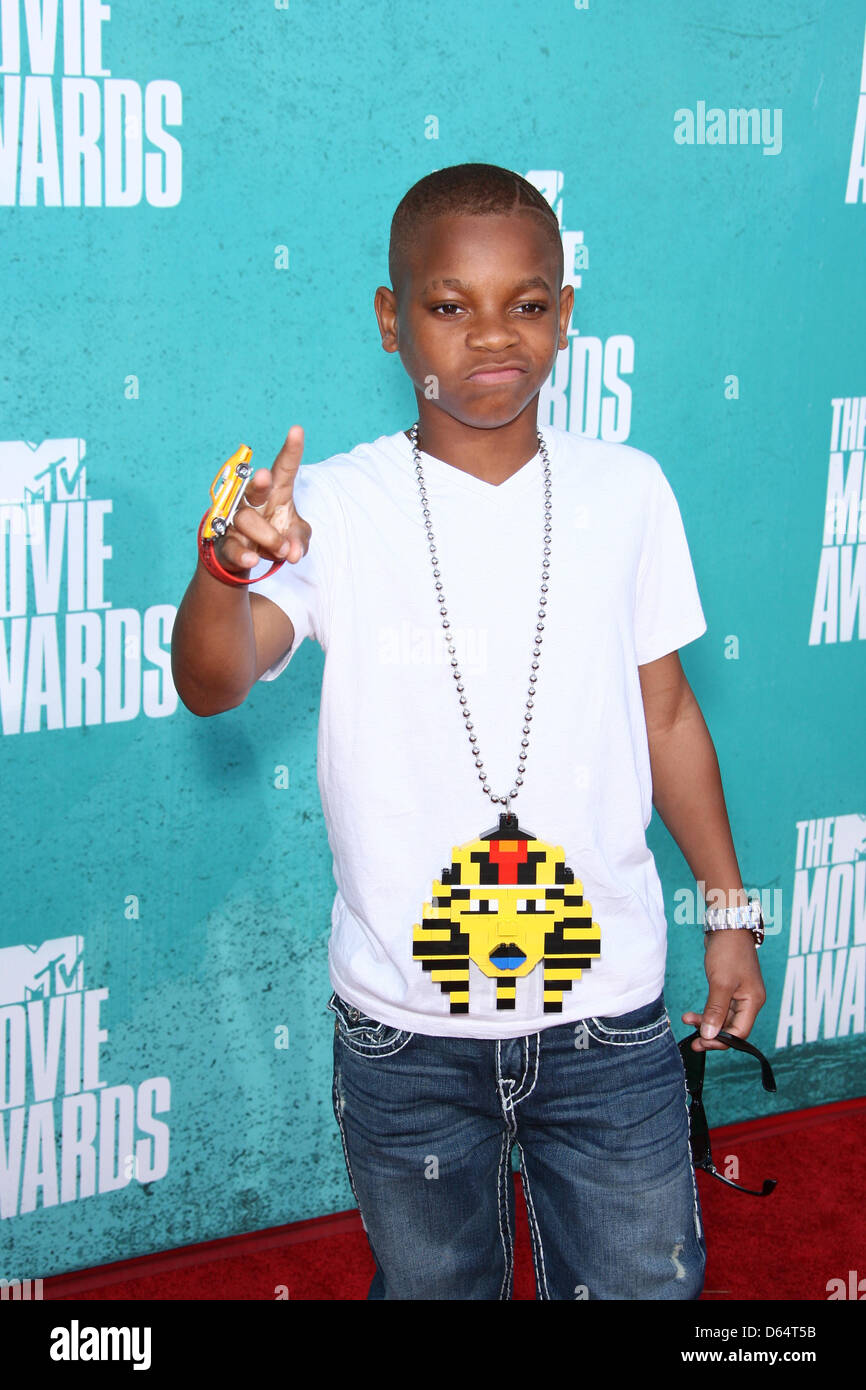 Rapper Lil Niqo arrives on the red carpet of the 2012 MTV Movie Awards ...
