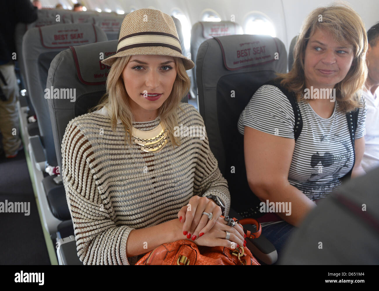 Page 3 - Portugal Soccer Top High Resolution Stock Photography and Images -  Alamy