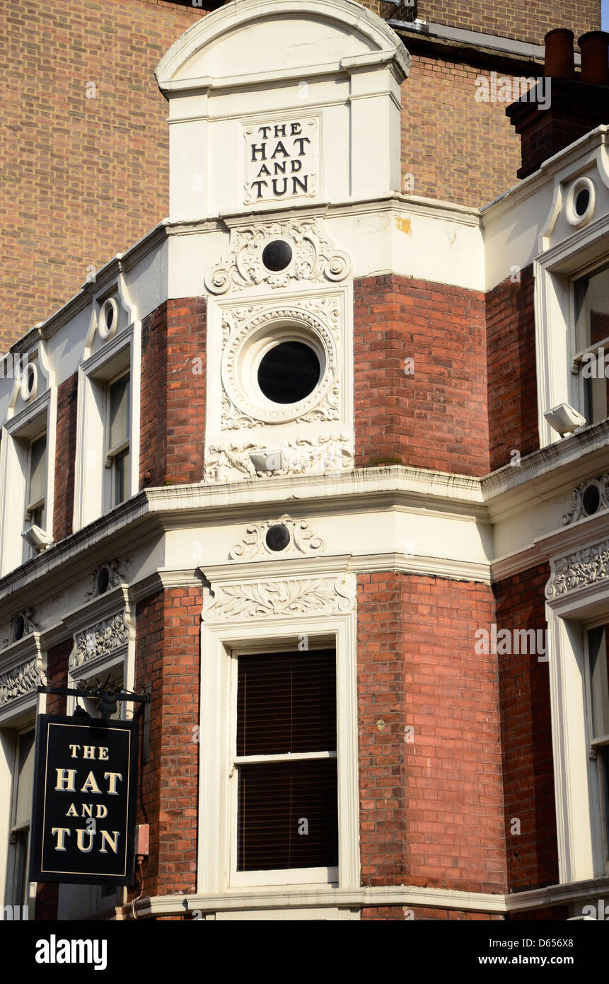 The Hat and Tun Pub, Hatton Wall, Clerkenwell, London, England, UK Stock Photo