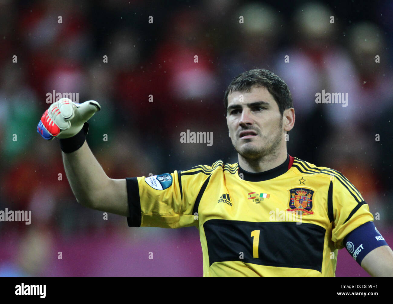 Spain's goalie Iker Casillas gestures during the UEFA EURO 2012 group C soccer match Spain vs Republic of Ireland at Arena Gdansk in Gdansk, Poland, 14 June 2012. Photo: Jens Wolf dpa (Please refer to chapters 7 and 8 of http://dpaq.de/Ziovh for UEFA Euro 2012 Terms & Conditions)  +++(c) dpa - Bildfunk+++ Stock Photo