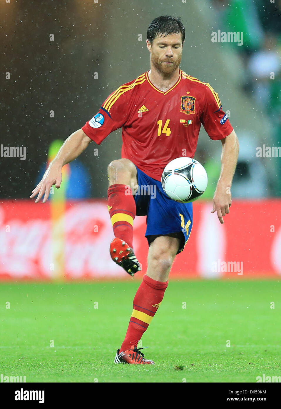 Spain's Xabi Alonso in action during UEFA EURO 2012 group C soccer match Spain vs Italy at Arena Gdansk in Gdansk, Poland, 14 June 2012. Photo: Jens Wolf dpa (Please refer to chapters 7 and 8 of http://dpaq.de/Ziovh for UEFA Euro 2012 Terms & Conditions)  +++(c) dpa - Bildfunk+++ Stock Photo