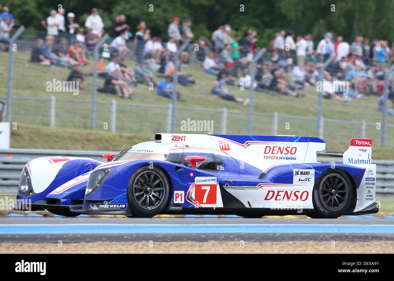 The LMP1 class Toyota TS 030 - Hybrid of Toyota Racing with drivers ...