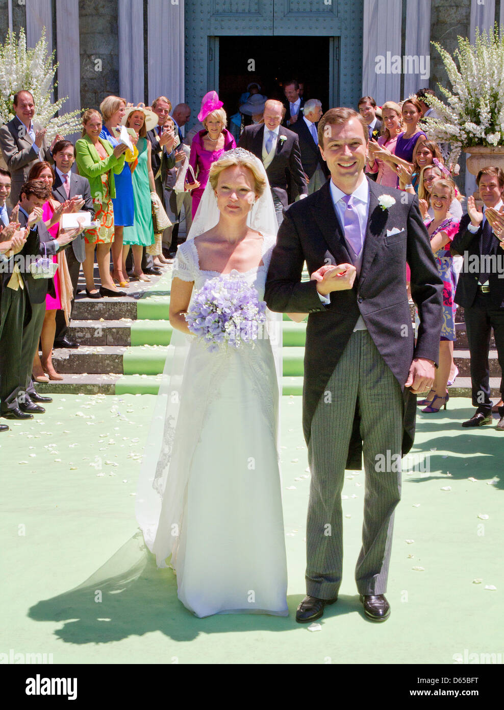 Just married Dutch Princess Maria Carolina de Bourbon de Parme and Albert Brenninkmeijer leave Just married Dutch Princess Maria Carolina de Bourbon de Parme and Albert Brenninkmeijer leave