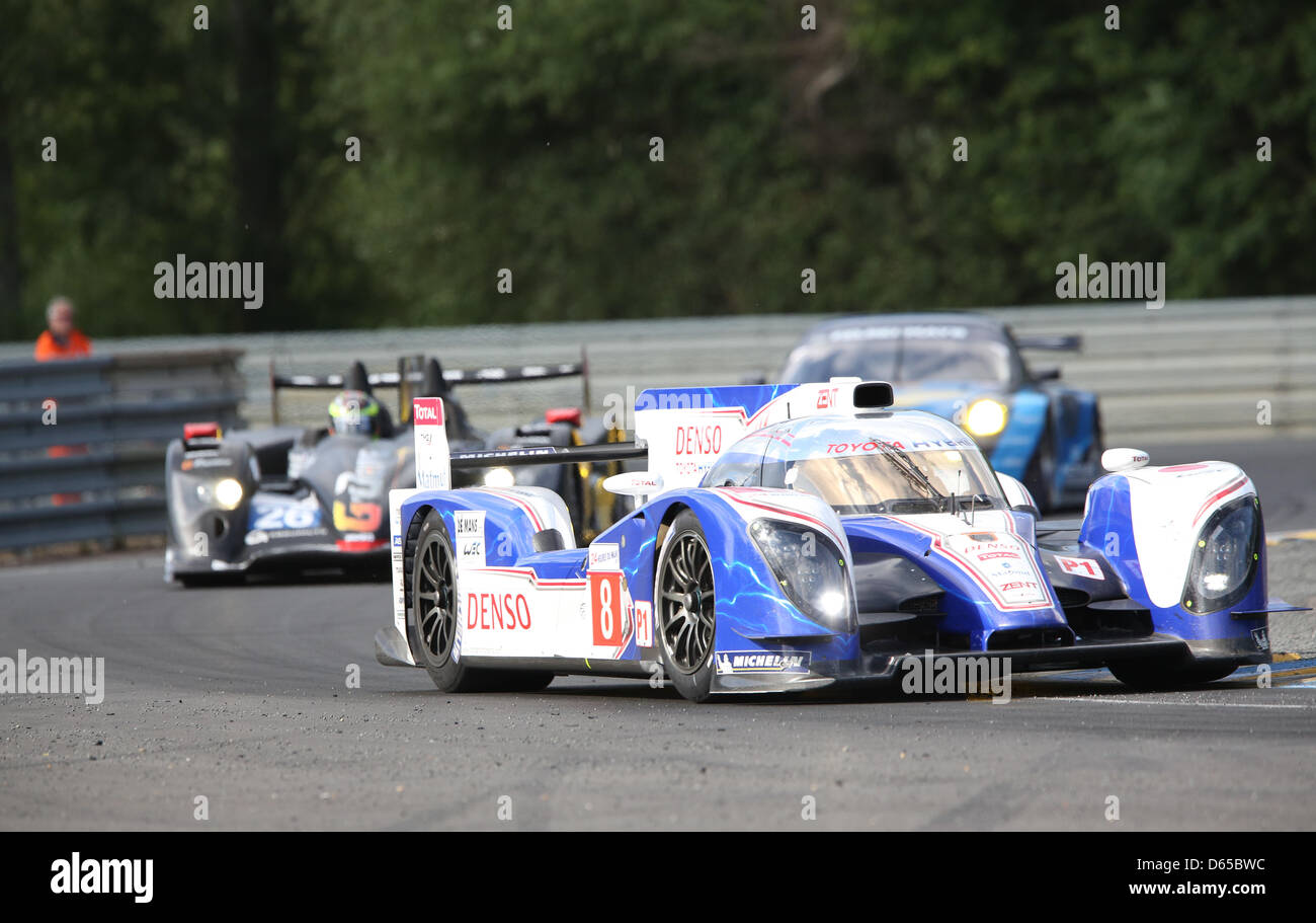 The LMP1 class Toyota TS 030 - Hybrid of Toyota Racing with drivers ...