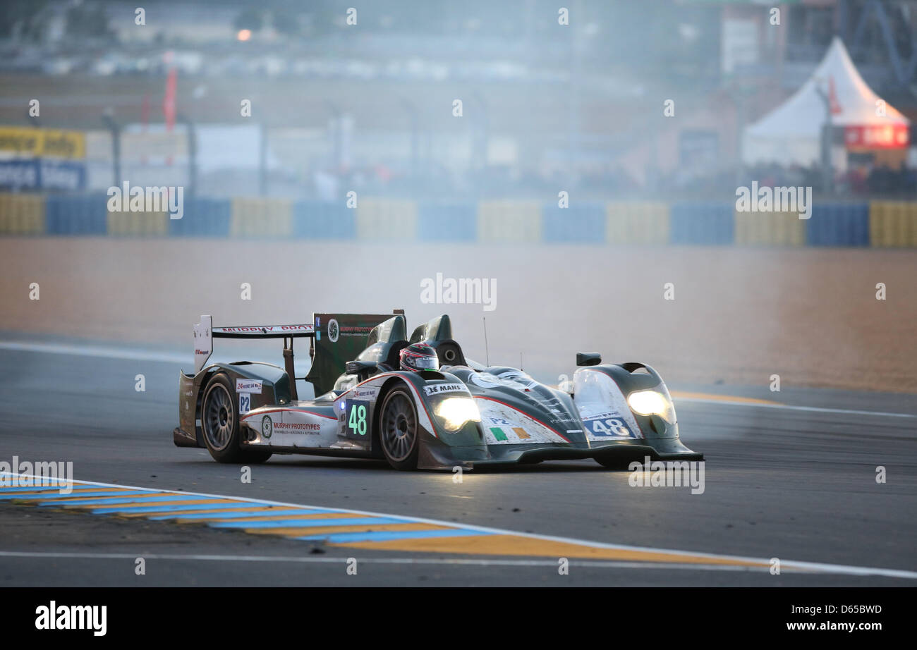 The LMP2 class Oreca 03 of Murphy Prototypes with drivers Jody Firth, Brendon Hartley and Warren Hughes is braking hard at the 80th 24 Hours Race of Le Mans on the Circuit de la Sarthe in Le Mans, France 16 June 2012. Photo: Florian Schuh dpa  +++(c) dpa - Bildfunk+++ Stock Photo