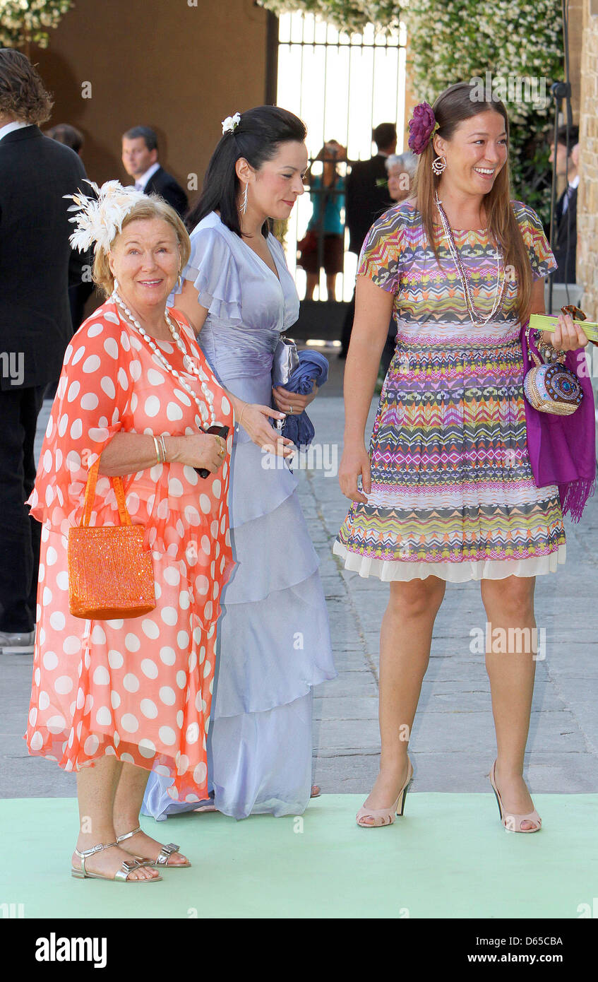 Christine dutch mature Words... super, Christine dutch mature