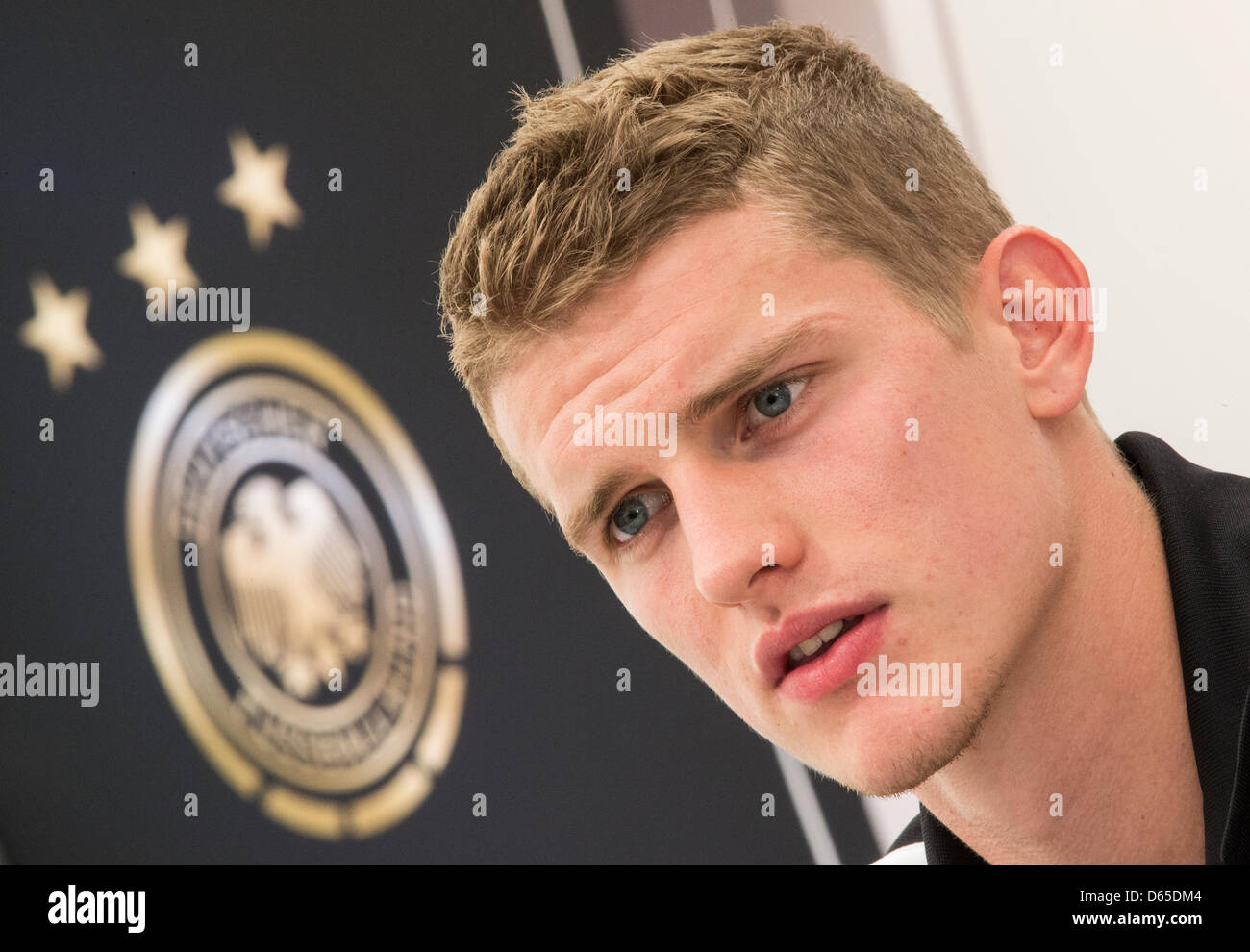 Germany's Lars Bender attends a press conference of the German national soccer team in Gdansk, Poland, 18 June 2012. The UEFA EURO 2012 takes place from 08 June to 01 July 2012 and is co-hosted by Poland and Ukraine. Photo: Jens Wolf dpa  +++(c) dpa - Bildfunk+++ Stock Photo