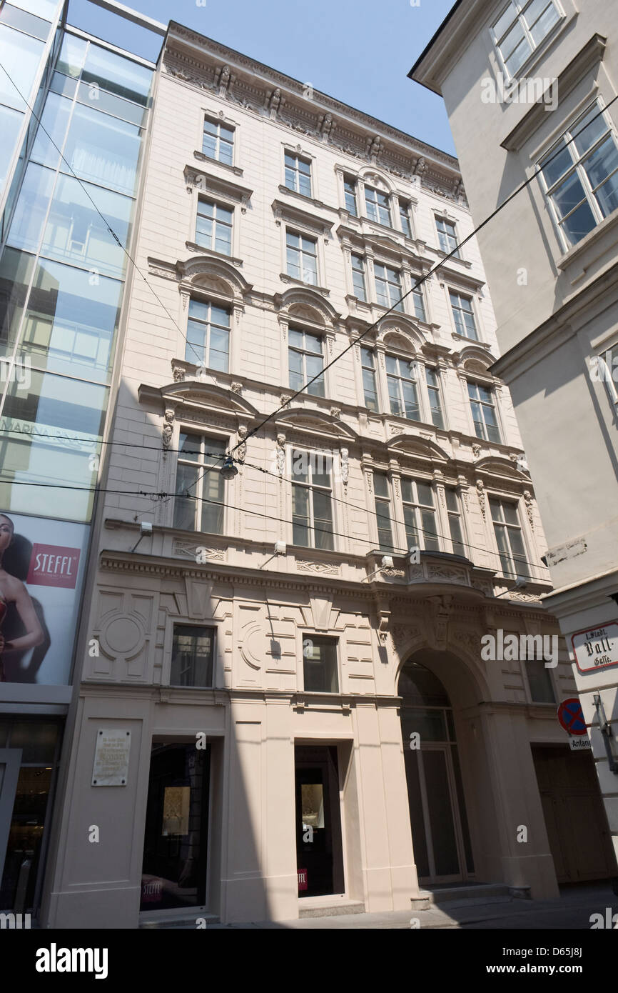 Building on the place where Mozart died Stock Photo Alamy