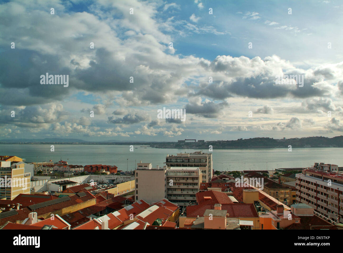 Estuario tejo portugal hi-res stock photography and images - Alamy