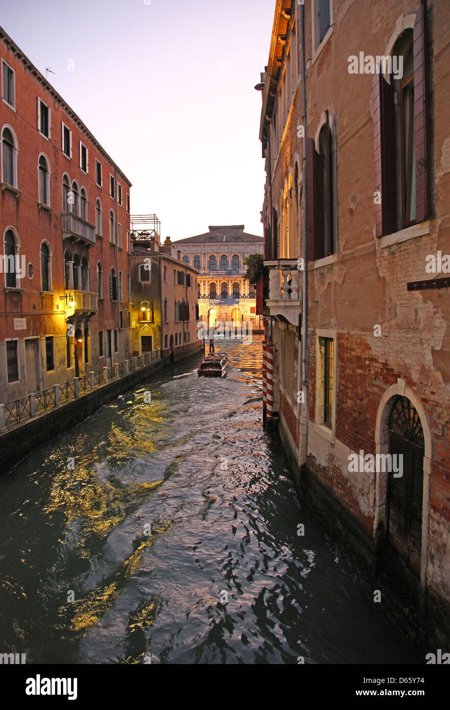 Venice boat canal motor hi-res stock photography and images - Alamy