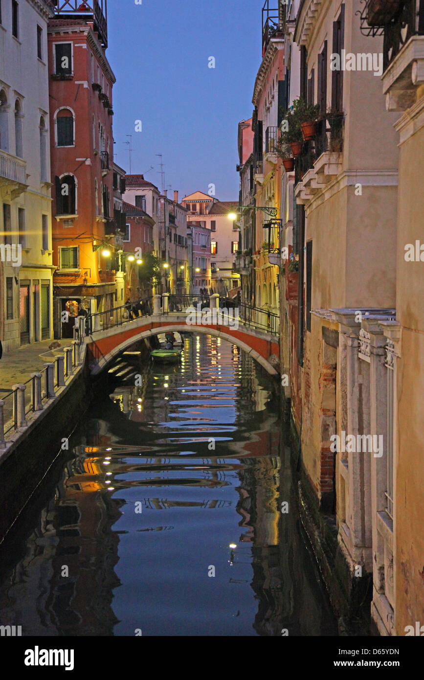 Bridge over a side canal hi-res stock photography and images - Alamy