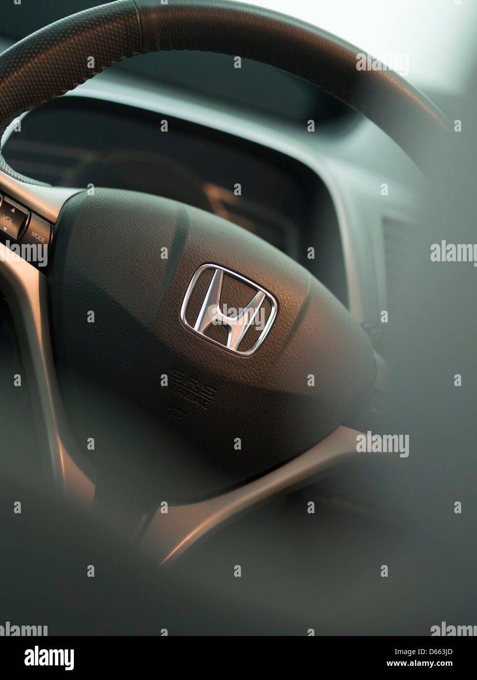 Honda steering wheel hires stock photography and images Alamy