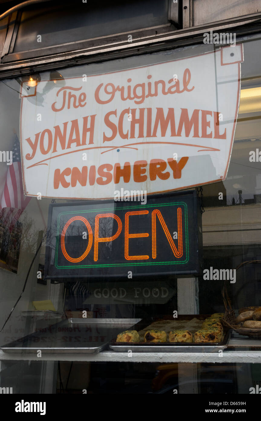 Jewish bakery on the Lower East Side of New York City Stock Photo Alamy